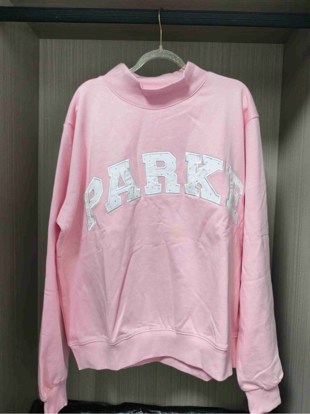 Parke Mock-Neck Sweatshirt in Light Pink